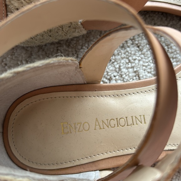 Enzo Angiolini sandals in size 5 1/2 with crisscross ankle straps - Picture 2 of 10